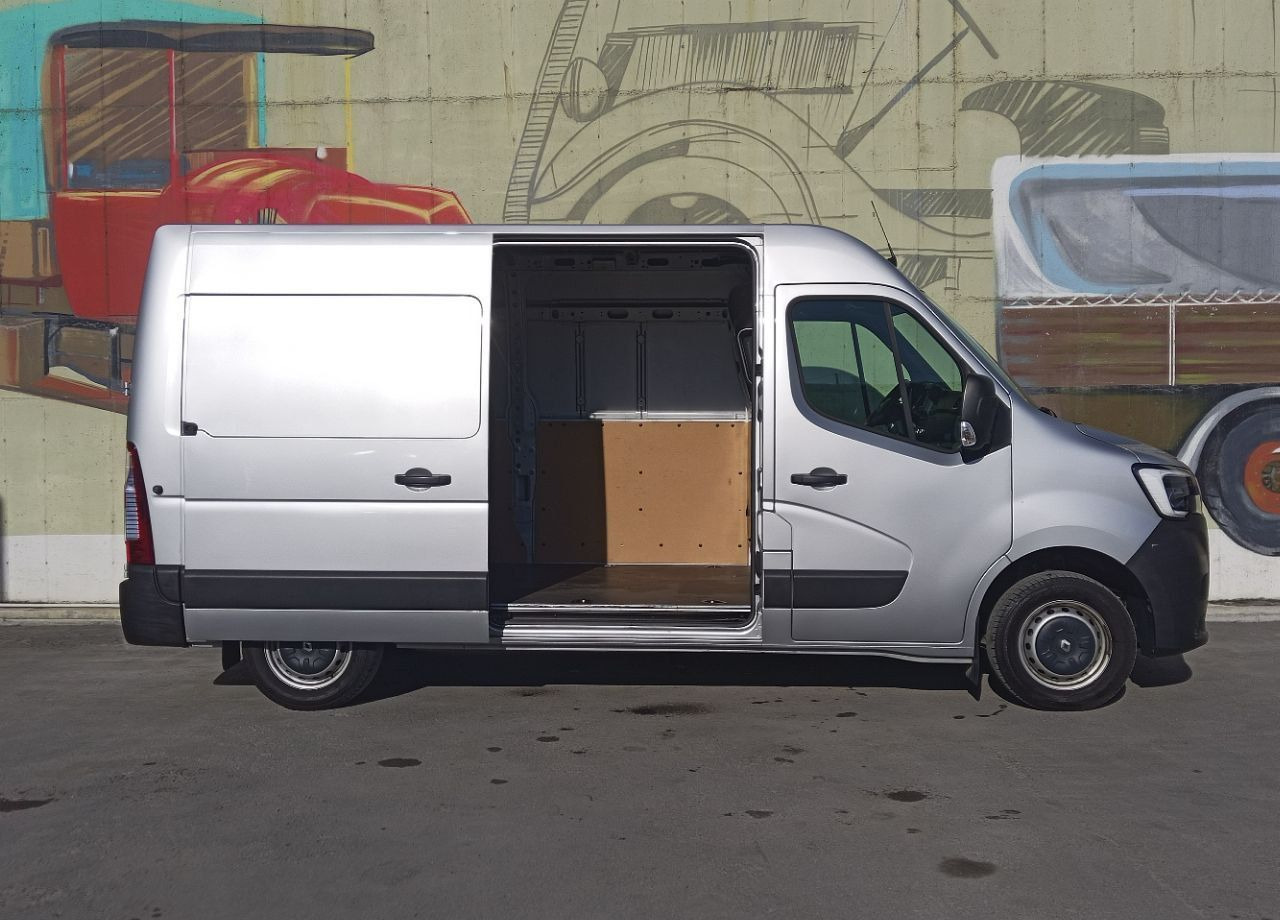 Цельнометаллический фургон Renault Master цельнометаллический, 2020: фото 10