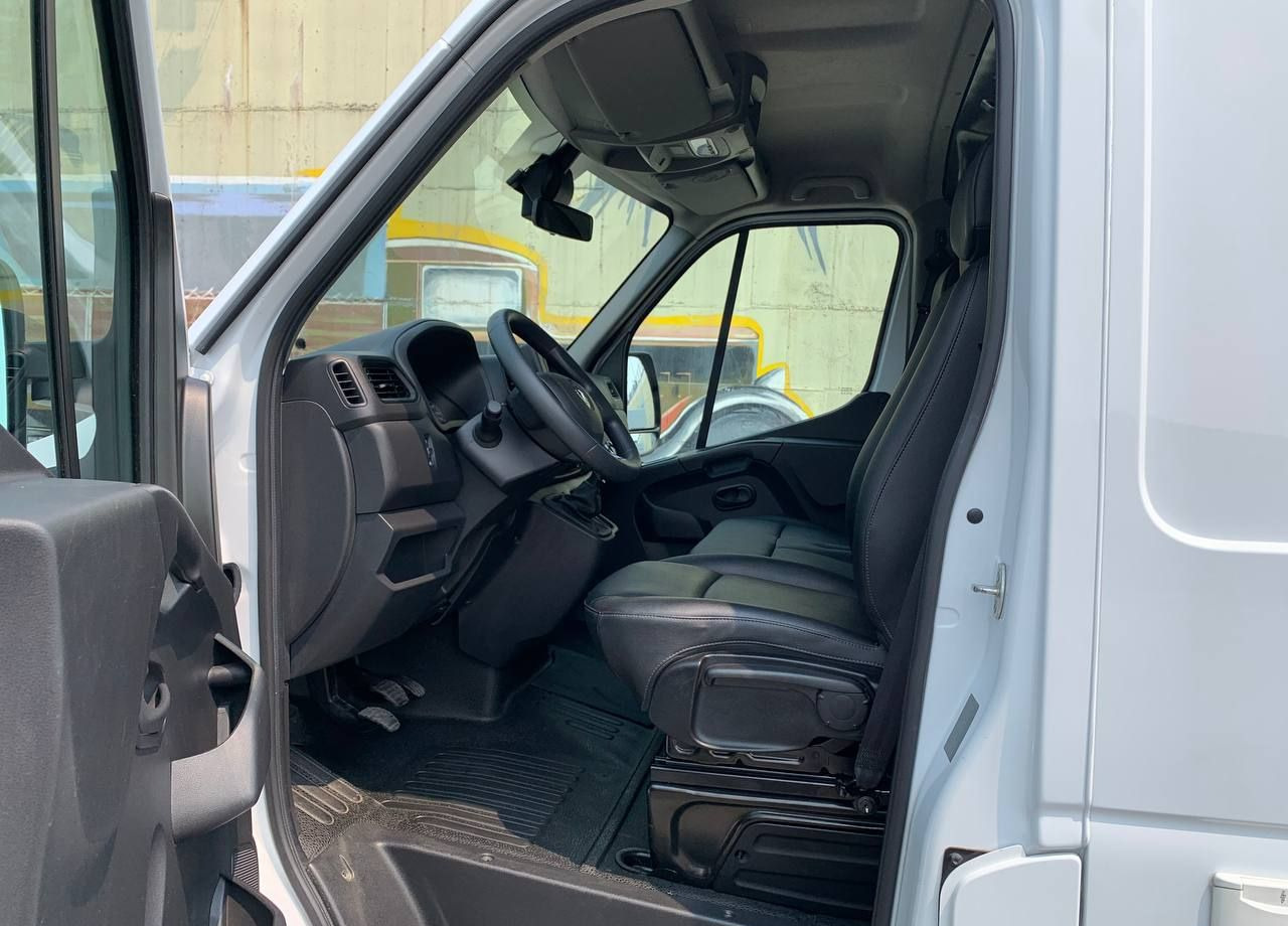 Цельнометаллический фургон Renault Master цельнометаллический, 2020: фото 20