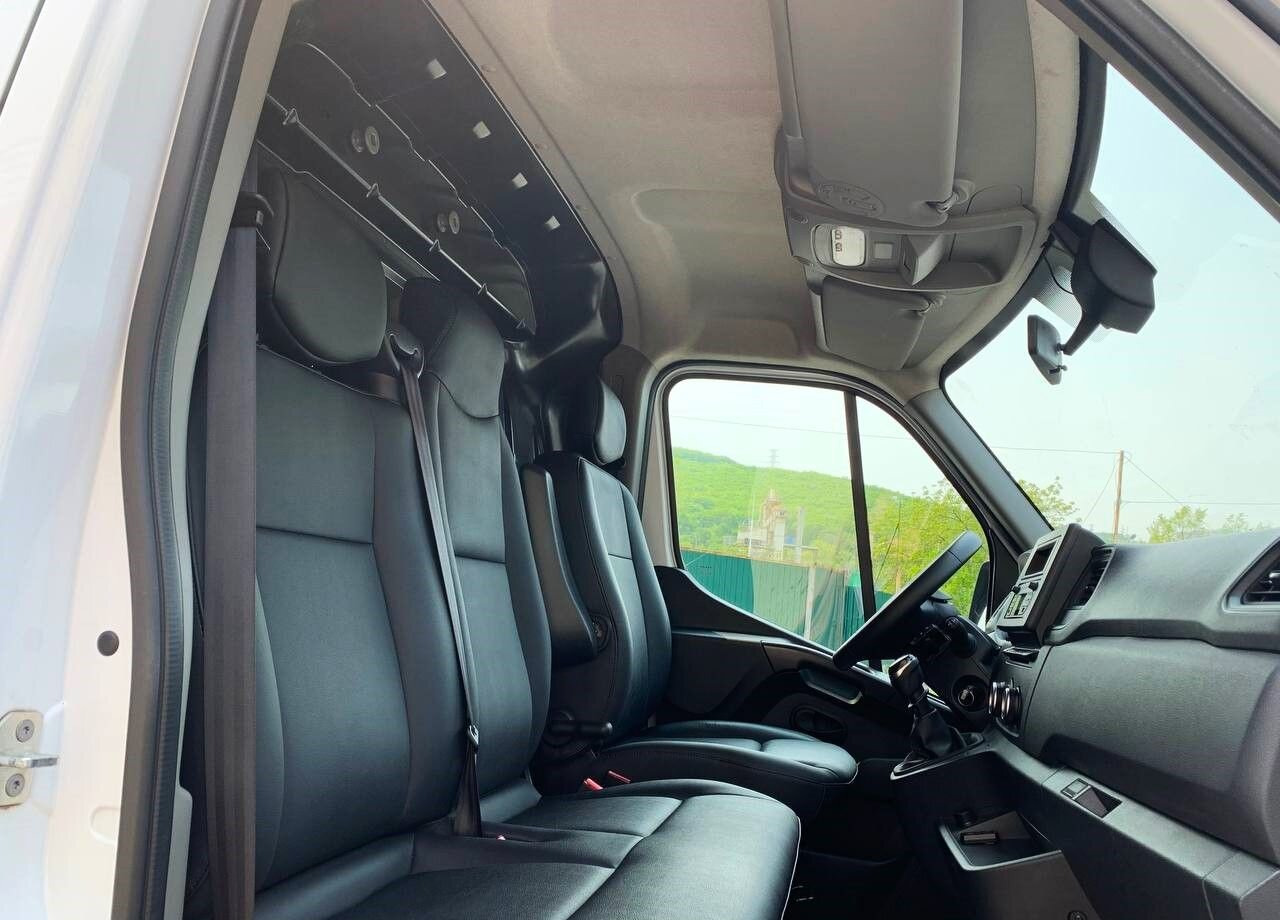 Цельнометаллический фургон Renault Master цельнометаллический, 2020: фото 31