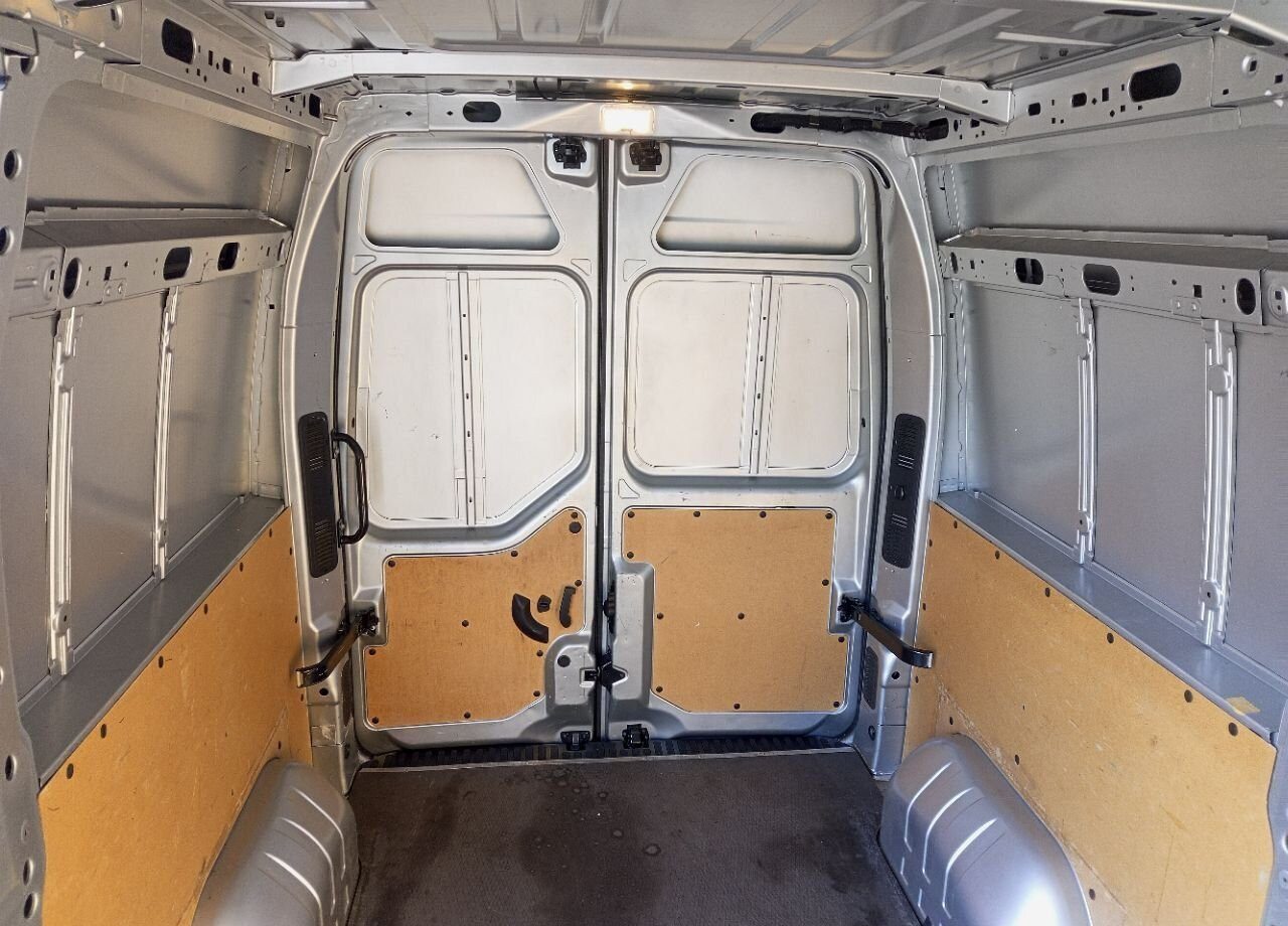 Цельнометаллический фургон Renault Master цельнометаллический, 2020: фото 11