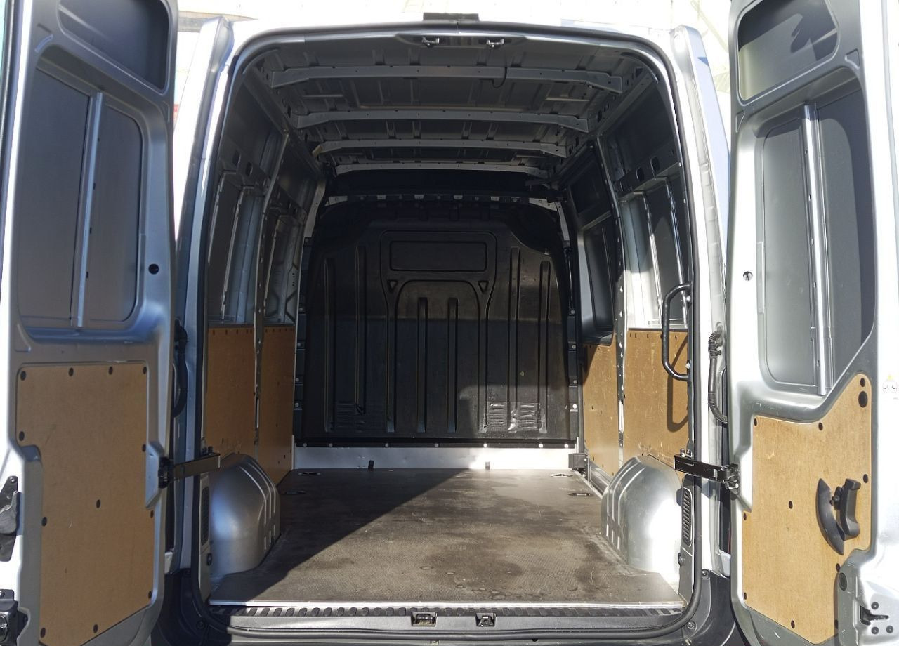 Цельнометаллический фургон Renault Master цельнометаллический, 2020: фото 14