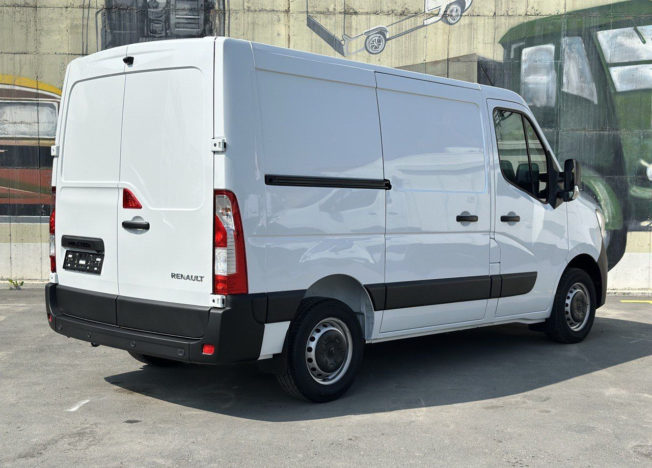 Новый Цельнометаллический фургон Renault Master цельнометаллический, 2024: фото 6