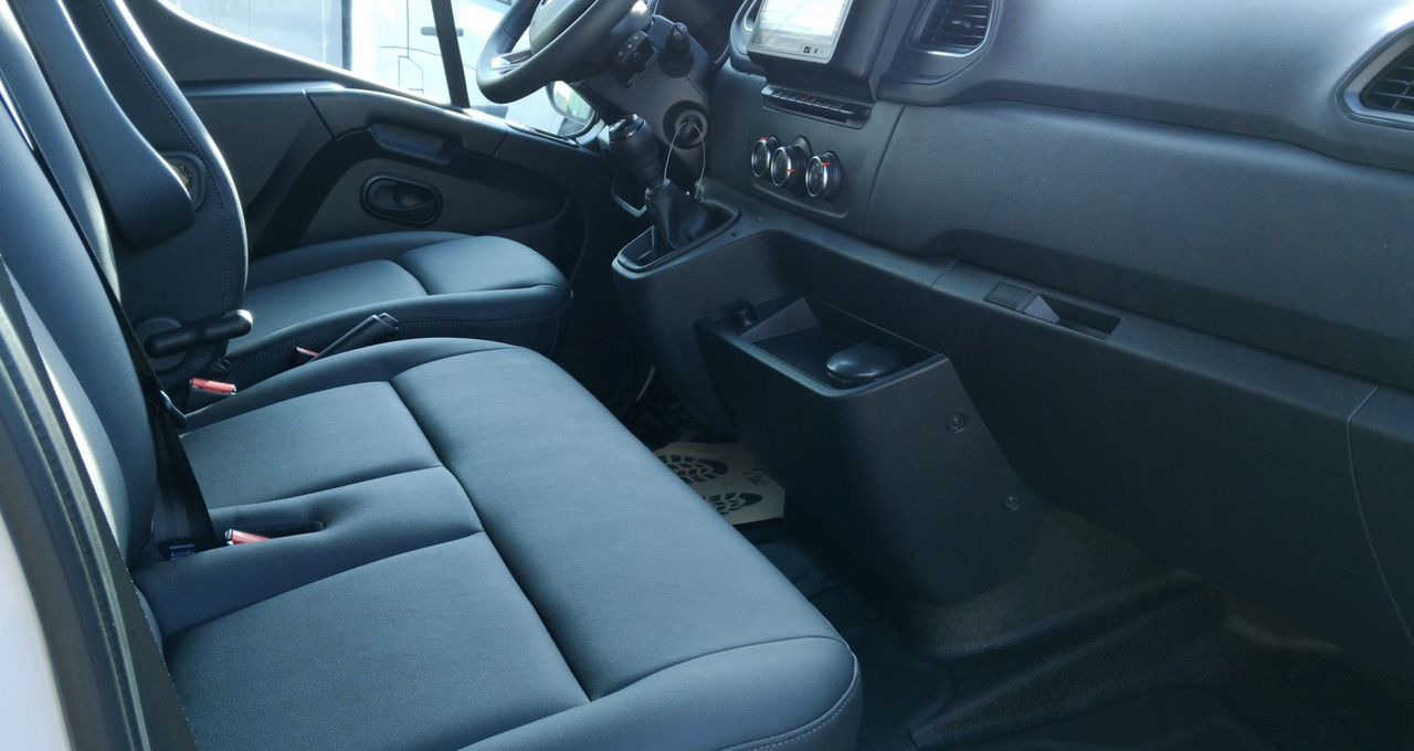 Новый Цельнометаллический фургон Renault Master цельнометаллический, 2024: фото 23