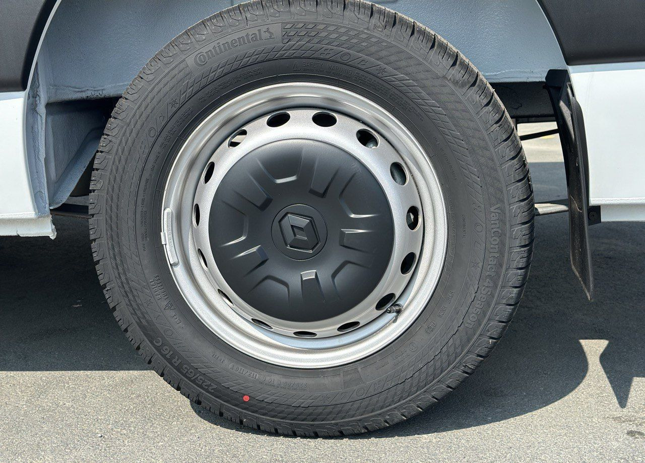 Новый Цельнометаллический фургон Renault Master цельнометаллический, 2024: фото 14