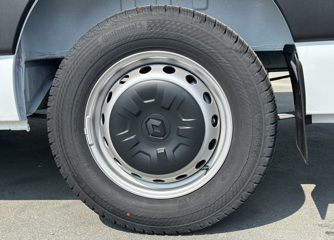 Новый Цельнометаллический фургон Renault Master цельнометаллический, 2024: фото 14