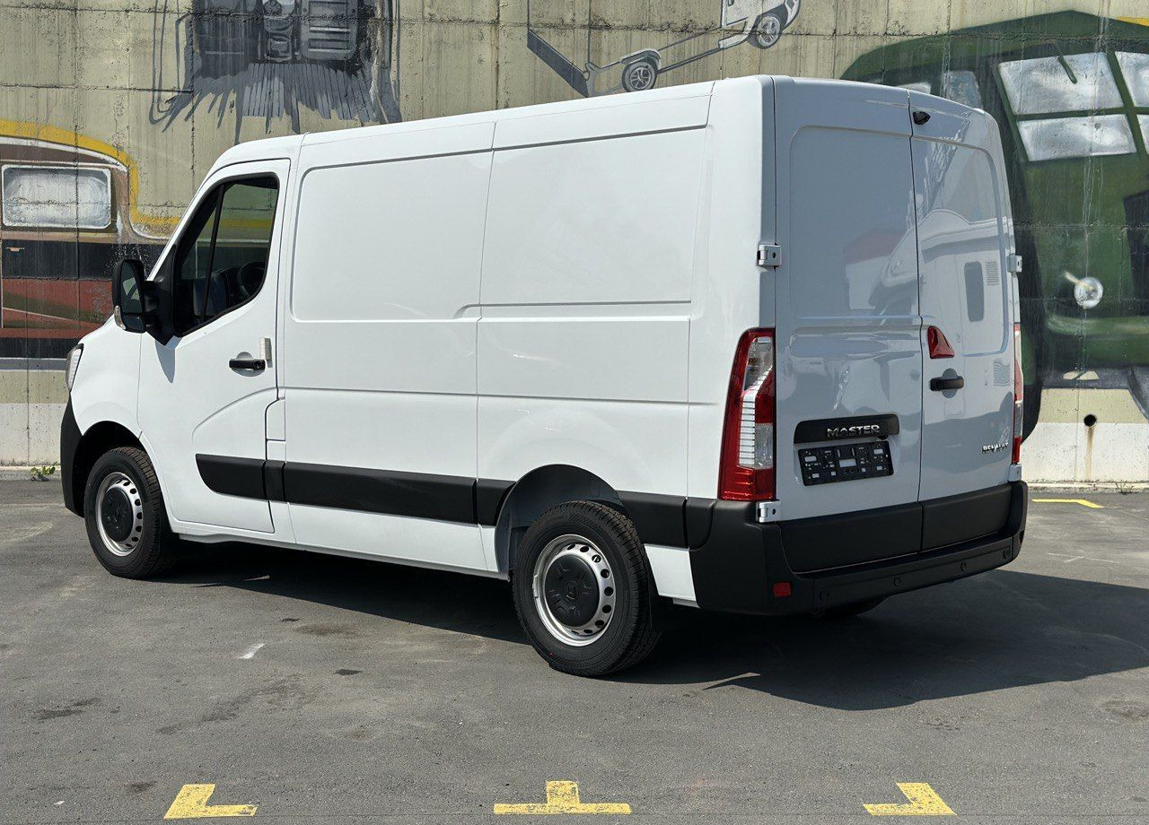 Новый Цельнометаллический фургон Renault Master цельнометаллический, 2024: фото 10