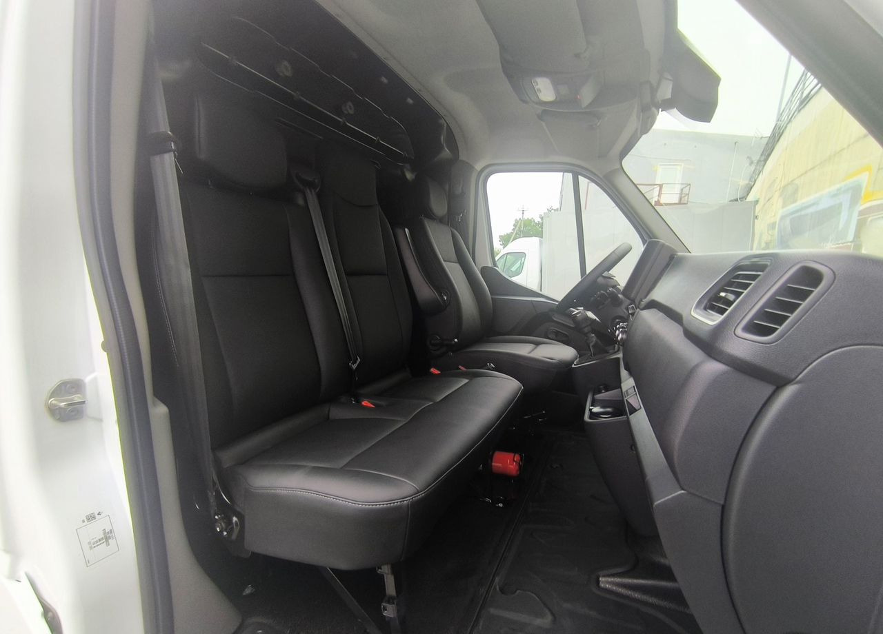 Новый Цельнометаллический фургон Renault Master цельнометаллический, 2024: фото 19