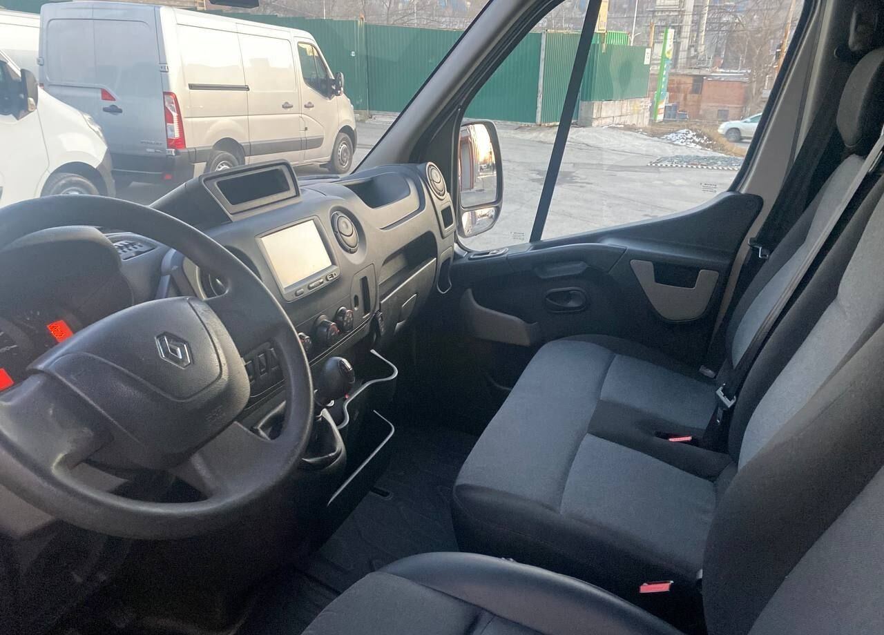 Цельнометаллический фургон Renault Master цельнометаллический, 2019: фото 11