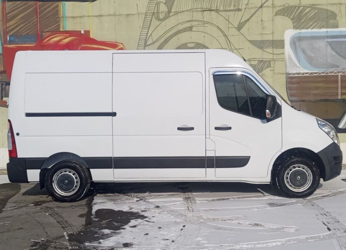 Цельнометаллический фургон Renault Master цельнометаллический, 2019: фото 8
