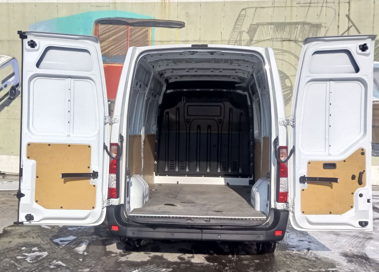 Цельнометаллический фургон Renault Master цельнометаллический, 2019: фото 14