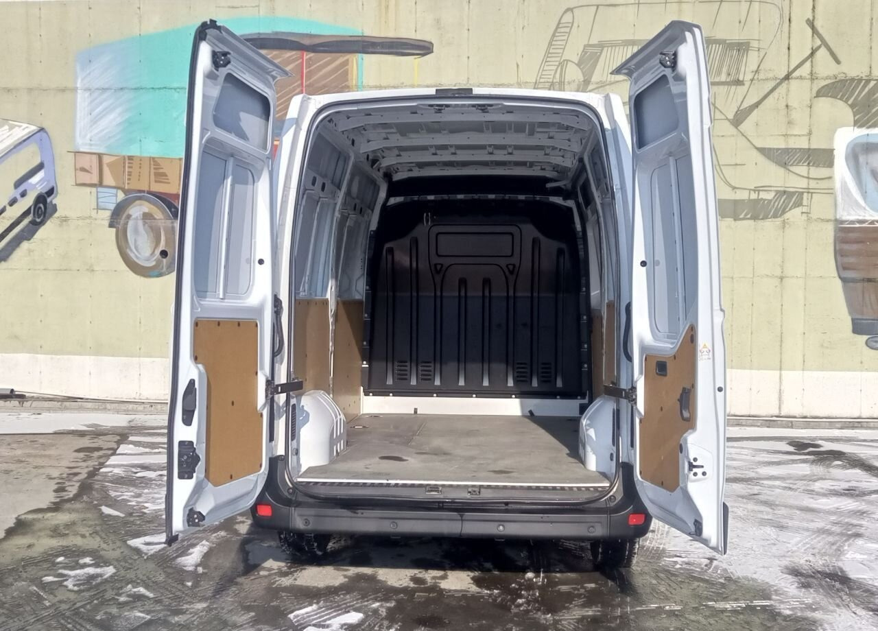 Цельнометаллический фургон Renault Master цельнометаллический, 2019: фото 13