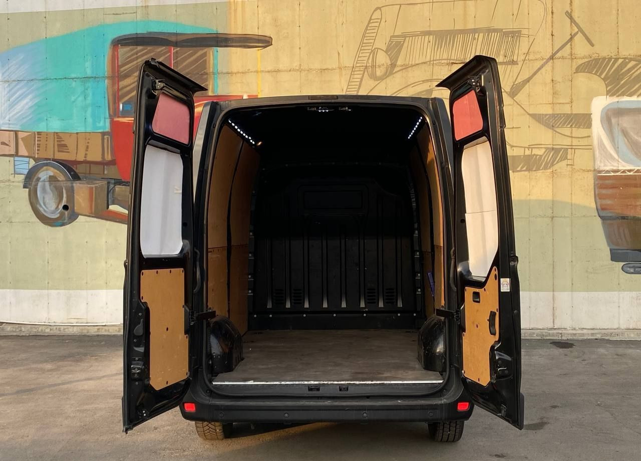 Цельнометаллический фургон Renault Master цельнометаллический, 2019: фото 9