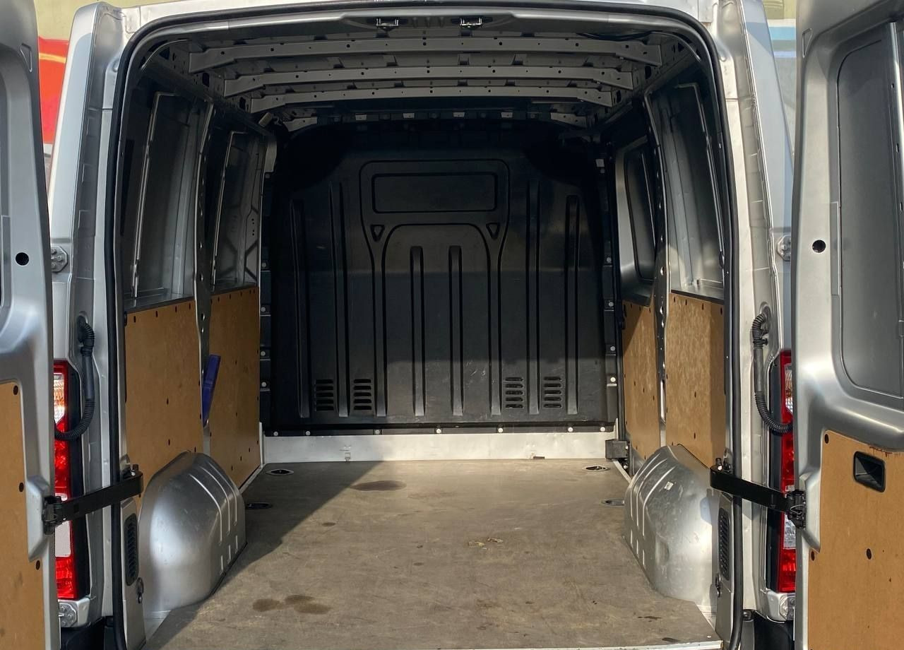 Цельнометаллический фургон Renault Master цельнометаллический, 2019: фото 10