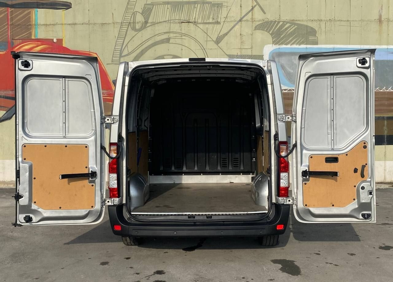 Цельнометаллический фургон Renault Master цельнометаллический, 2019: фото 9