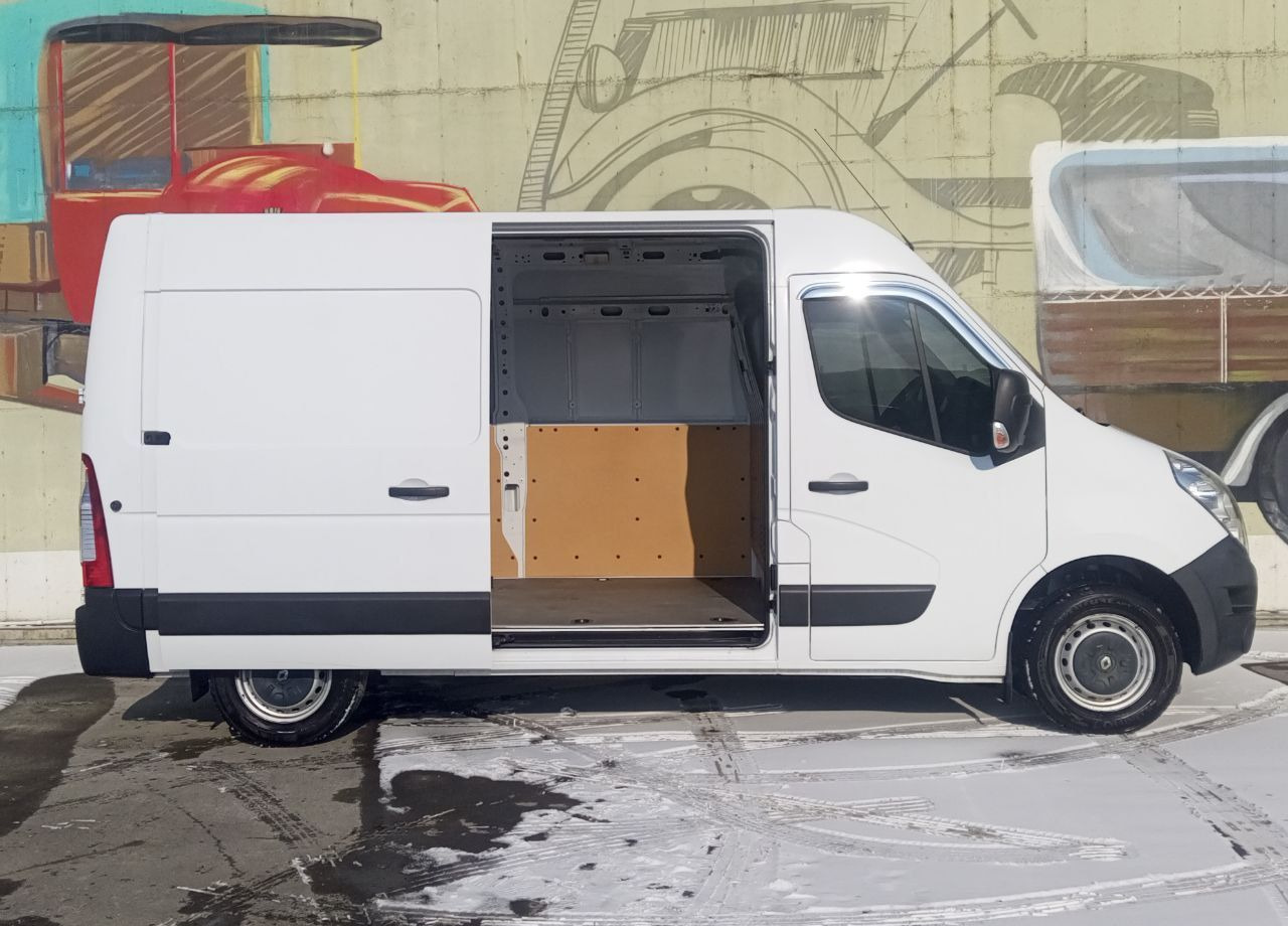 Цельнометаллический фургон Renault Master цельнометаллический, 2019: фото 9