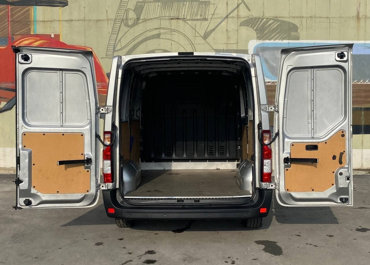 Цельнометаллический фургон Renault Master цельнометаллический, 2019: фото 9