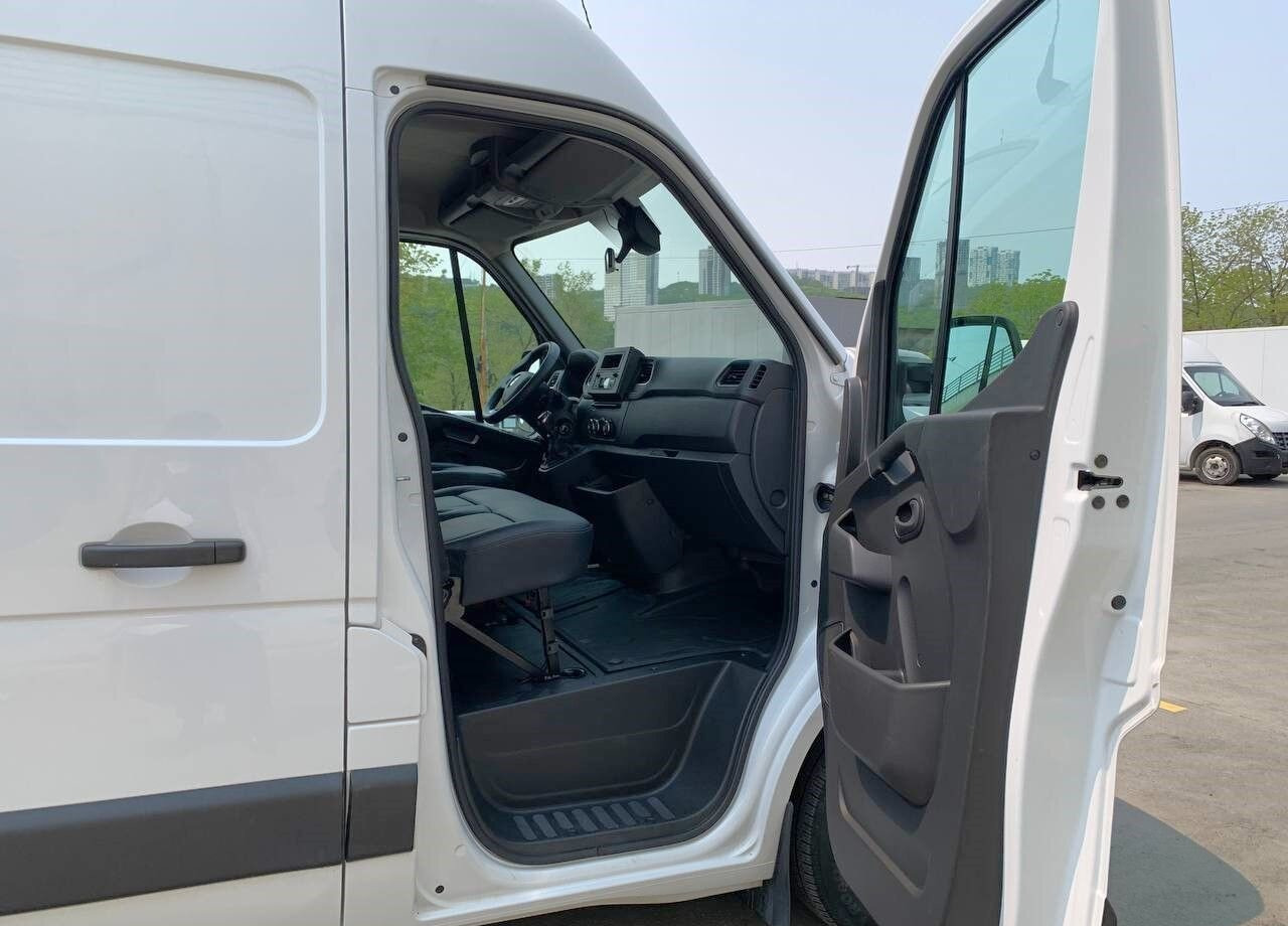 Цельнометаллический фургон Renault Master цельнометаллический, 2020: фото 29