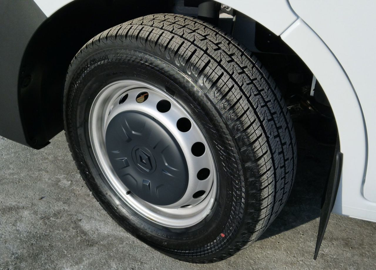 Цельнометаллический фургон Renault Master цельнометаллический, 2020: фото 38