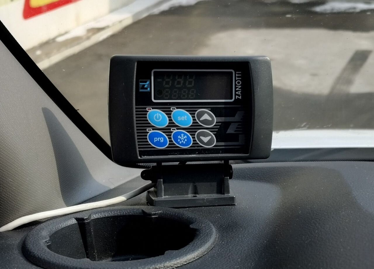 Цельнометаллический фургон Renault Master цельнометаллический, 2020: фото 35