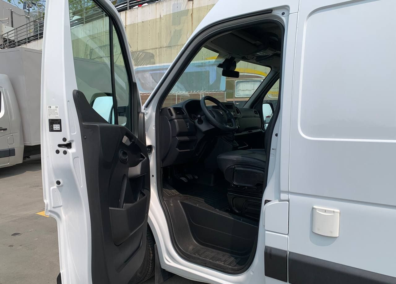 Цельнометаллический фургон Renault Master цельнометаллический, 2020: фото 19