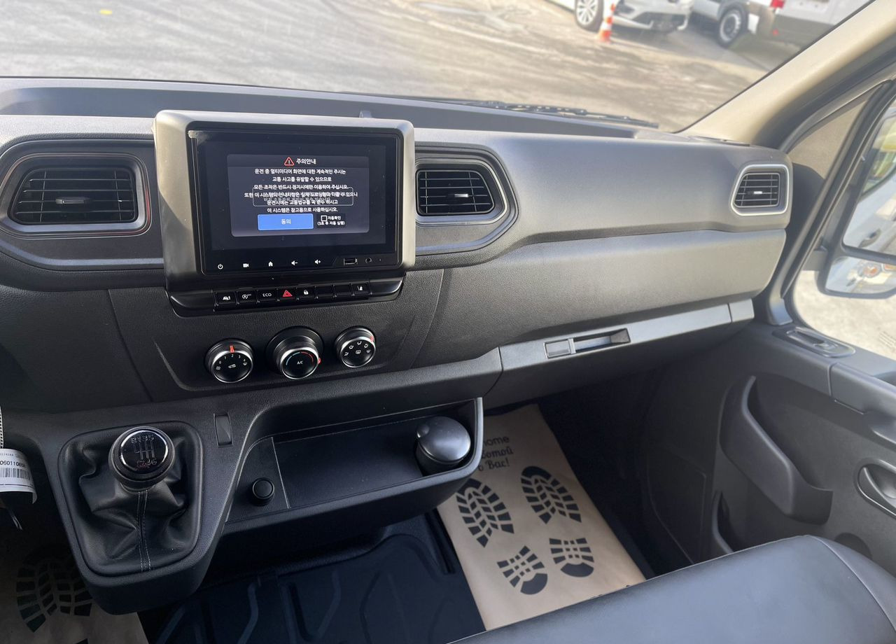 Новый Цельнометаллический фургон Renault Master цельнометаллический, 2024: фото 22