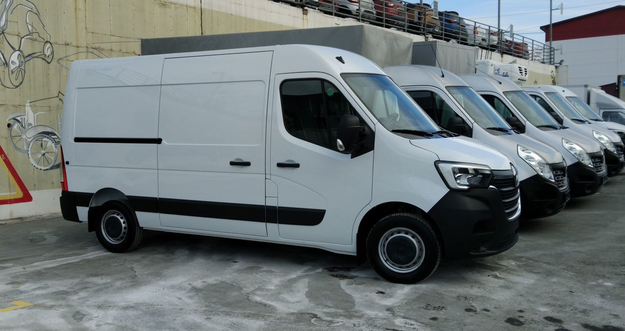 Новый Цельнометаллический фургон Renault Master цельнометаллический, 2024: фото 18