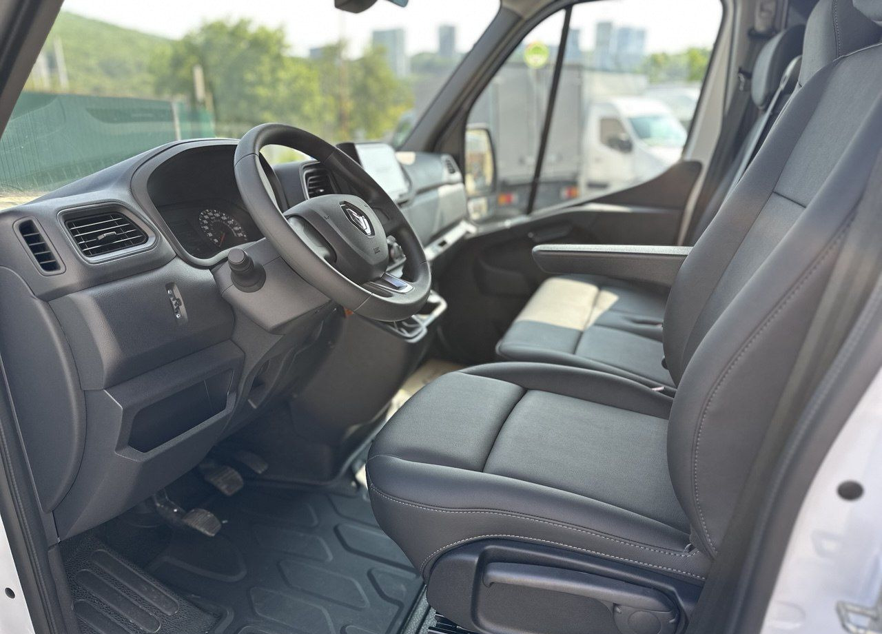 Новый Цельнометаллический фургон Renault Master цельнометаллический, 2024: фото 12