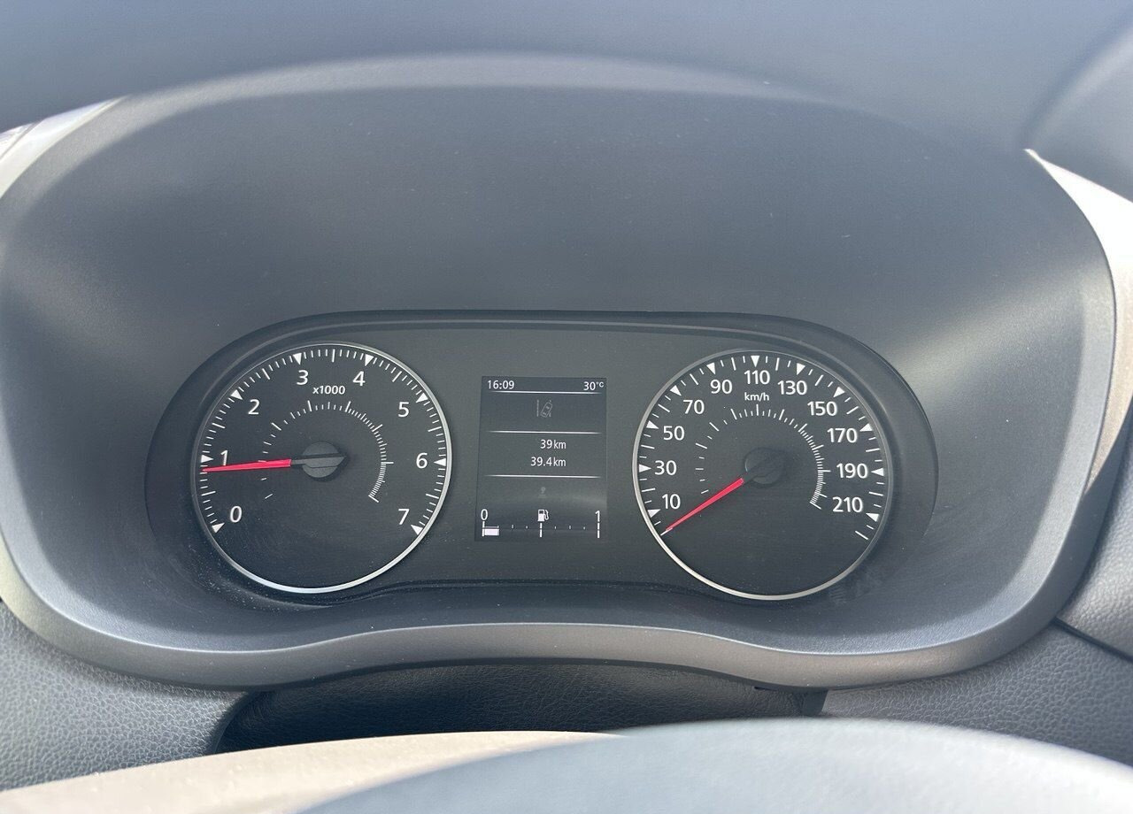 Новый Цельнометаллический фургон Renault Master цельнометаллический, 2024: фото 12