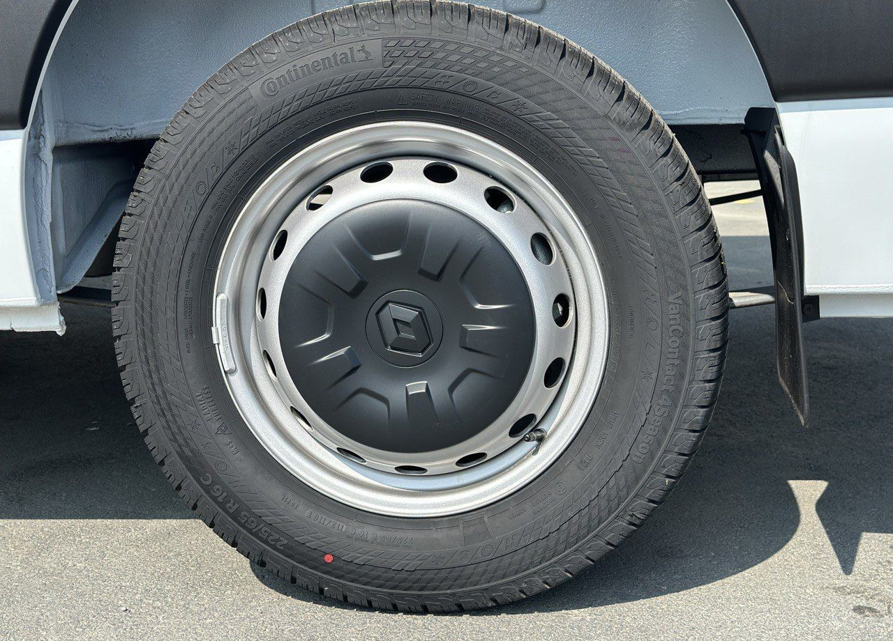 Новый Цельнометаллический фургон Renault Master цельнометаллический, 2024: фото 14