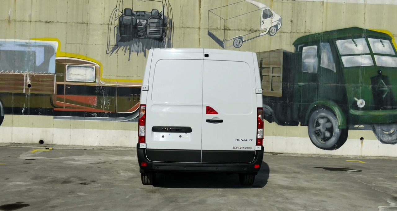 Новый Цельнометаллический фургон Renault Master цельнометаллический, 2024: фото 6