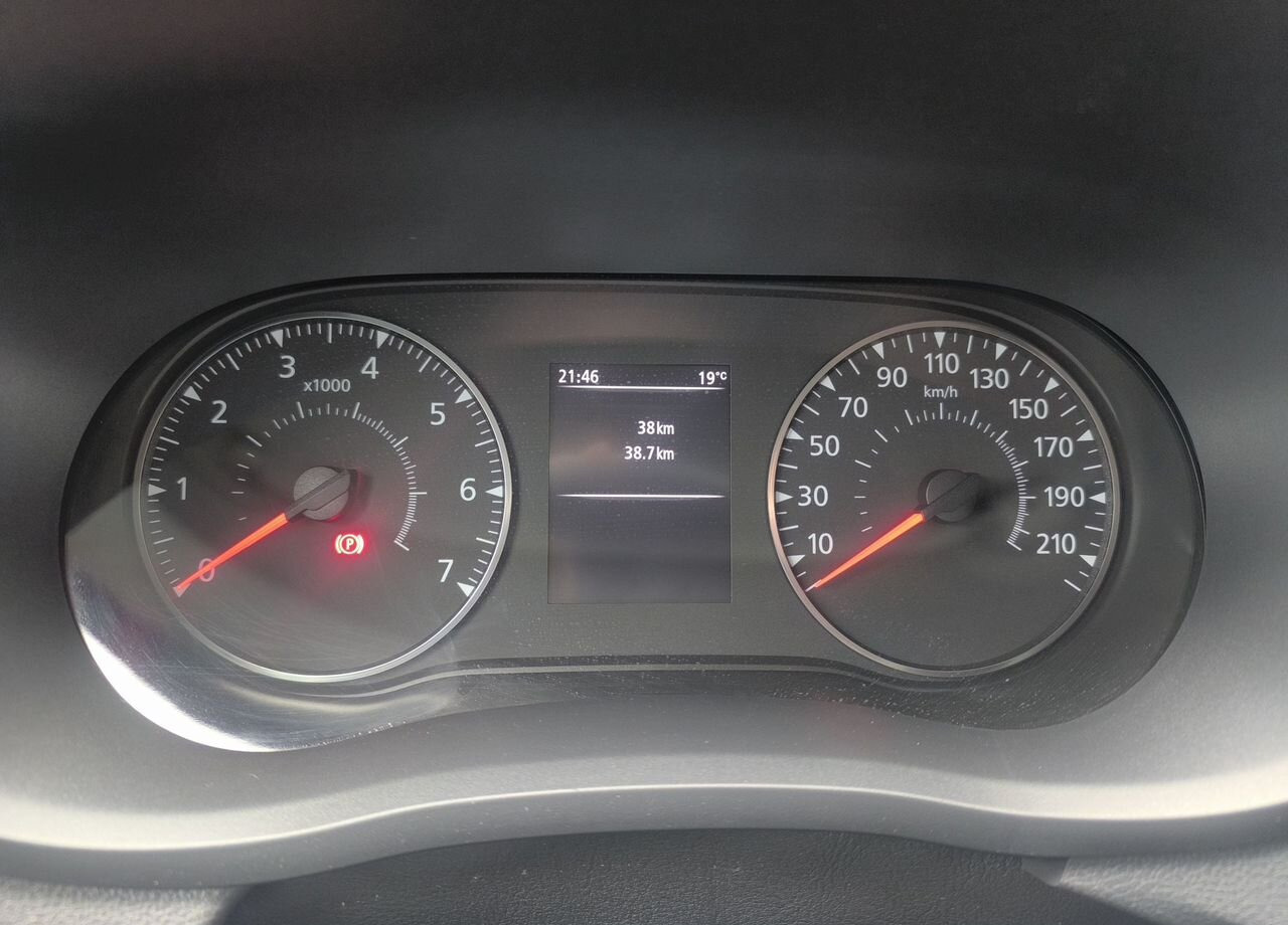 Новый Цельнометаллический фургон Renault Master цельнометаллический, 2024: фото 13