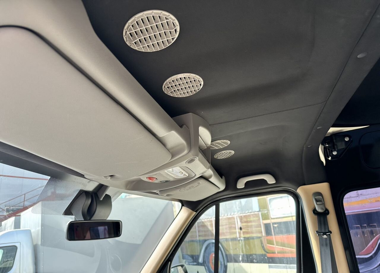 Микроавтобус, Пассажирский фургон Renault Master микроавтобус, 2019: фото 18