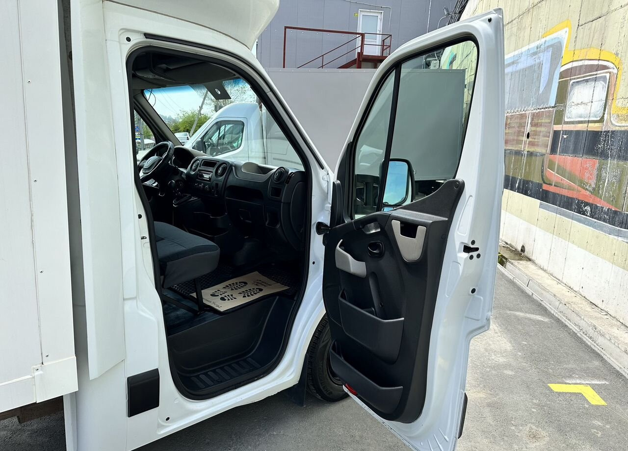 Фургон с закрытым кузовом Renault Master промтоварный, 2016: фото 17 Фургон с закрытым кузовом Renault Master промтоварный, 2016: фото 17