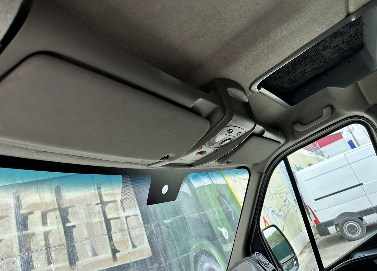 Фургон с закрытым кузовом Renault Master промтоварный, 2016: фото 20 Фургон с закрытым кузовом Renault Master промтоварный, 2016: фото 20