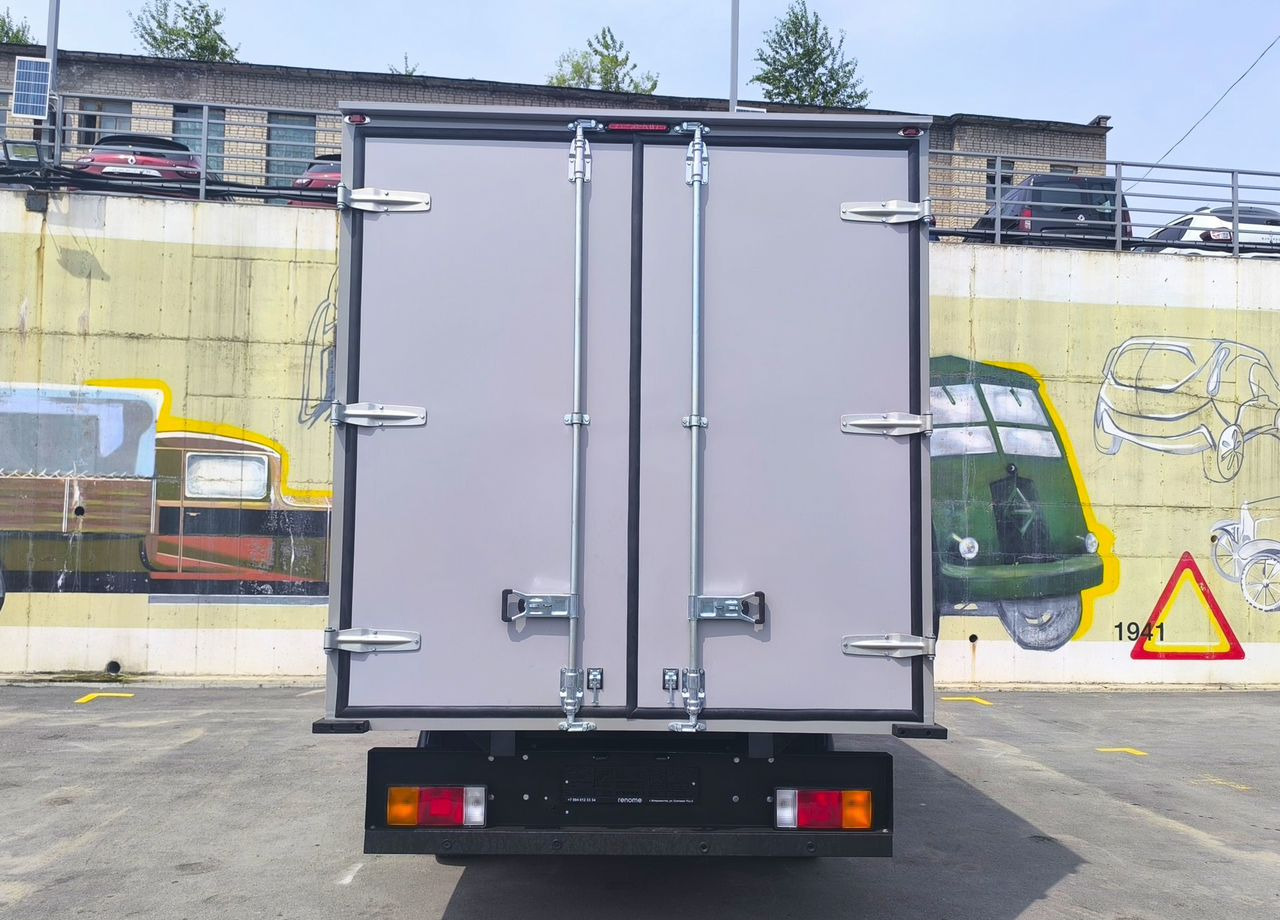 Фургон с закрытым кузовом Renault Master промтоварный, 2018: фото 6