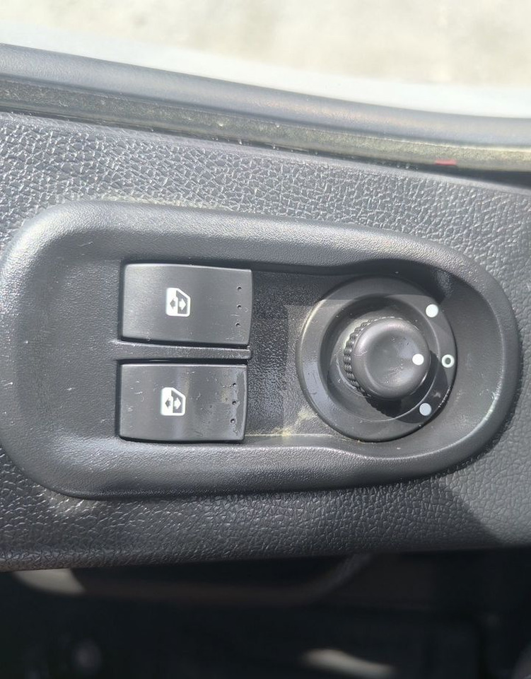 Фургон с закрытым кузовом Renault Master промтоварный, 2018: фото 26