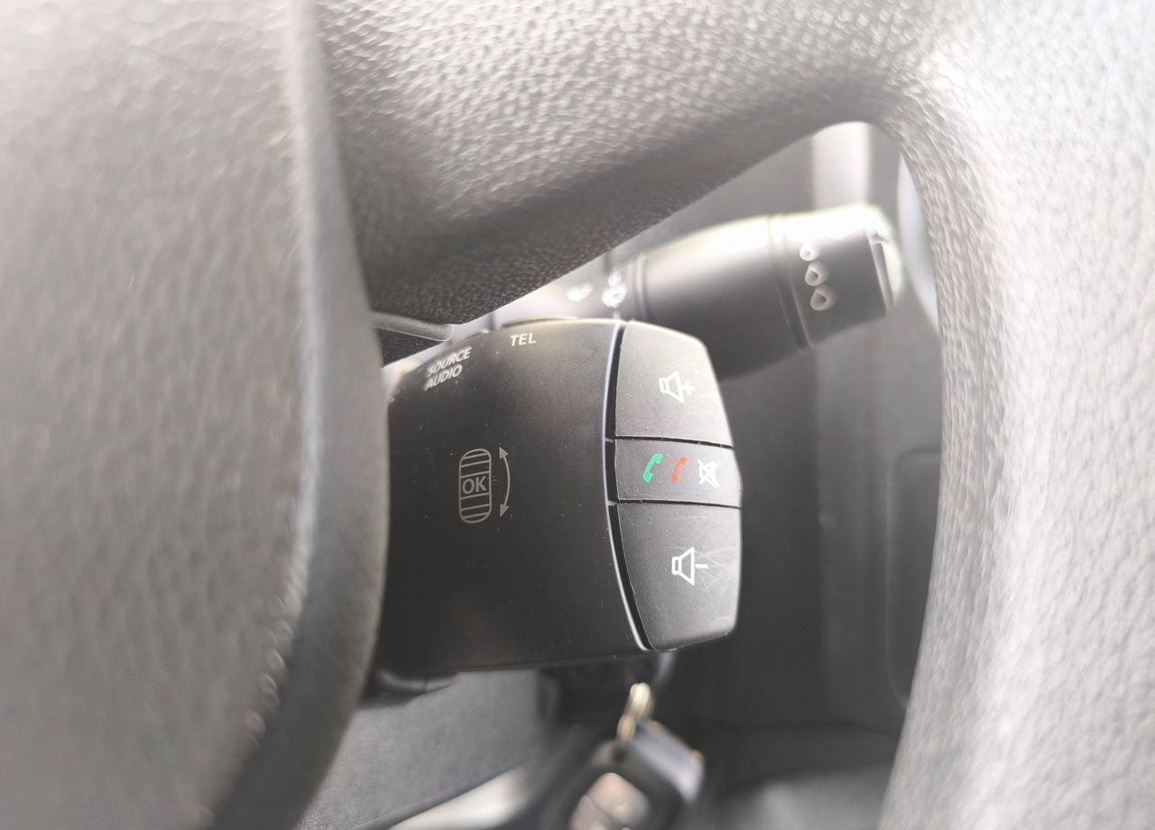 Фургон с закрытым кузовом Renault Master промтоварный, 2018: фото 19