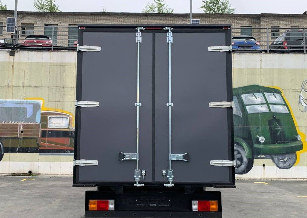 Фургон с закрытым кузовом Renault Master промтоварный, 2019: фото 6