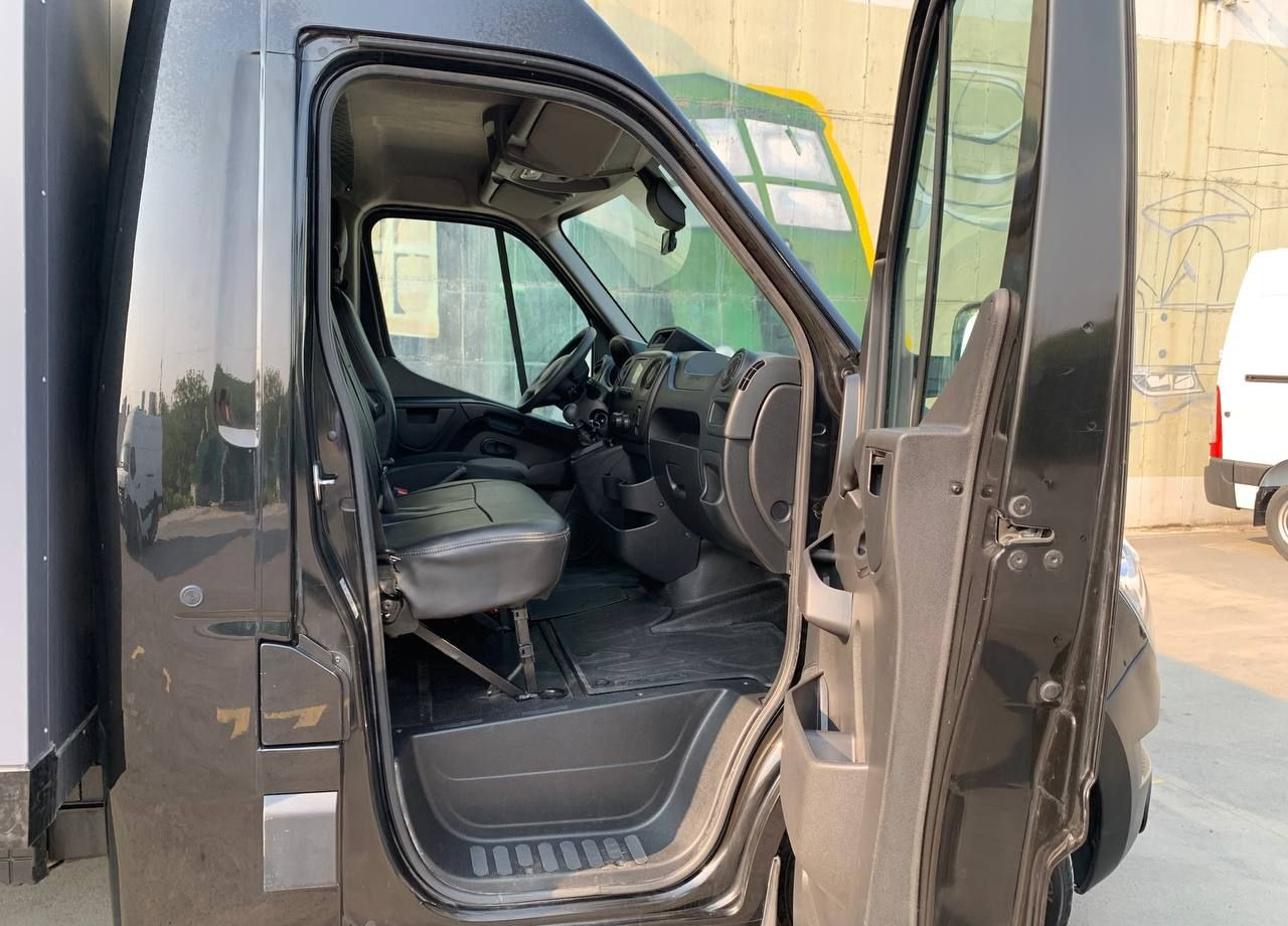 Фургон с закрытым кузовом Renault Master промтоварный, 2019: фото 20 Фургон с закрытым кузовом Renault Master промтоварный, 2019: фото 20
