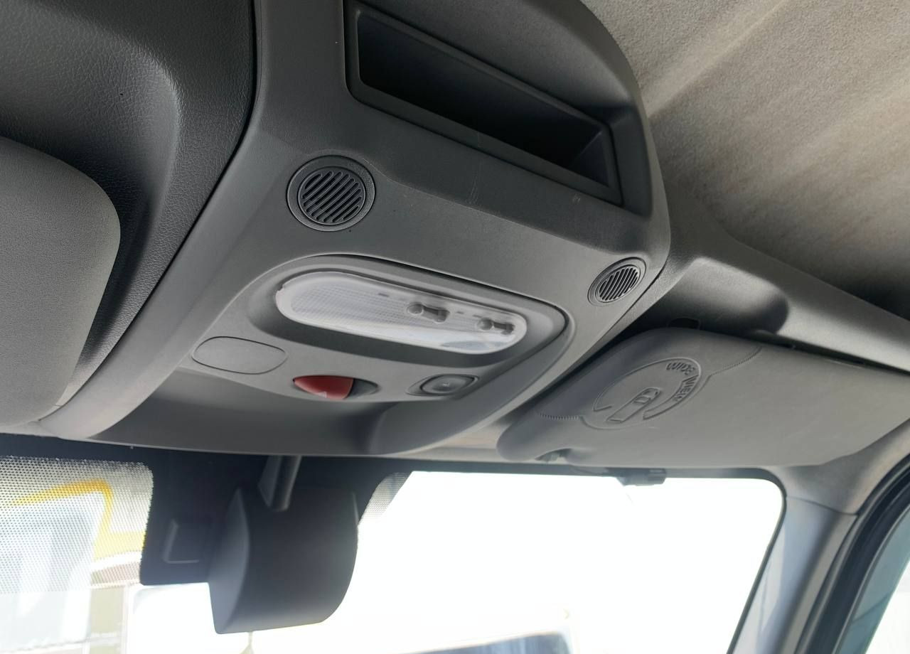 Фургон с закрытым кузовом Renault Master промтоварный, 2019: фото 22