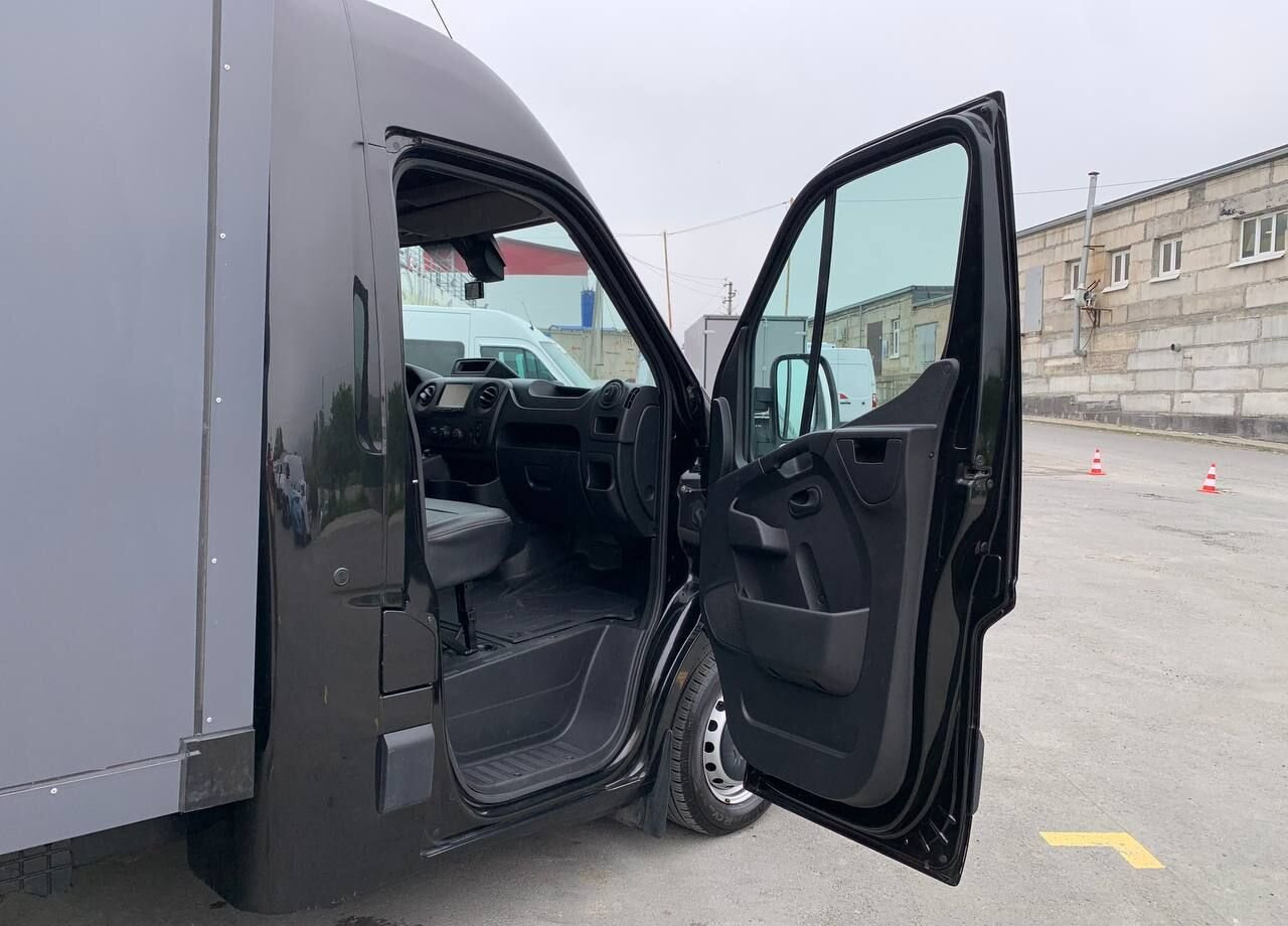 Фургон с закрытым кузовом Renault Master промтоварный, 2019: фото 27