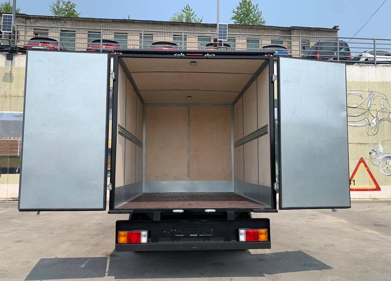 Фургон с закрытым кузовом Renault Master промтоварный, 2019: фото 8