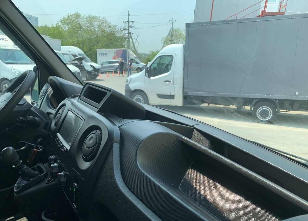 Фургон с закрытым кузовом Renault Master промтоварный, 2019: фото 20