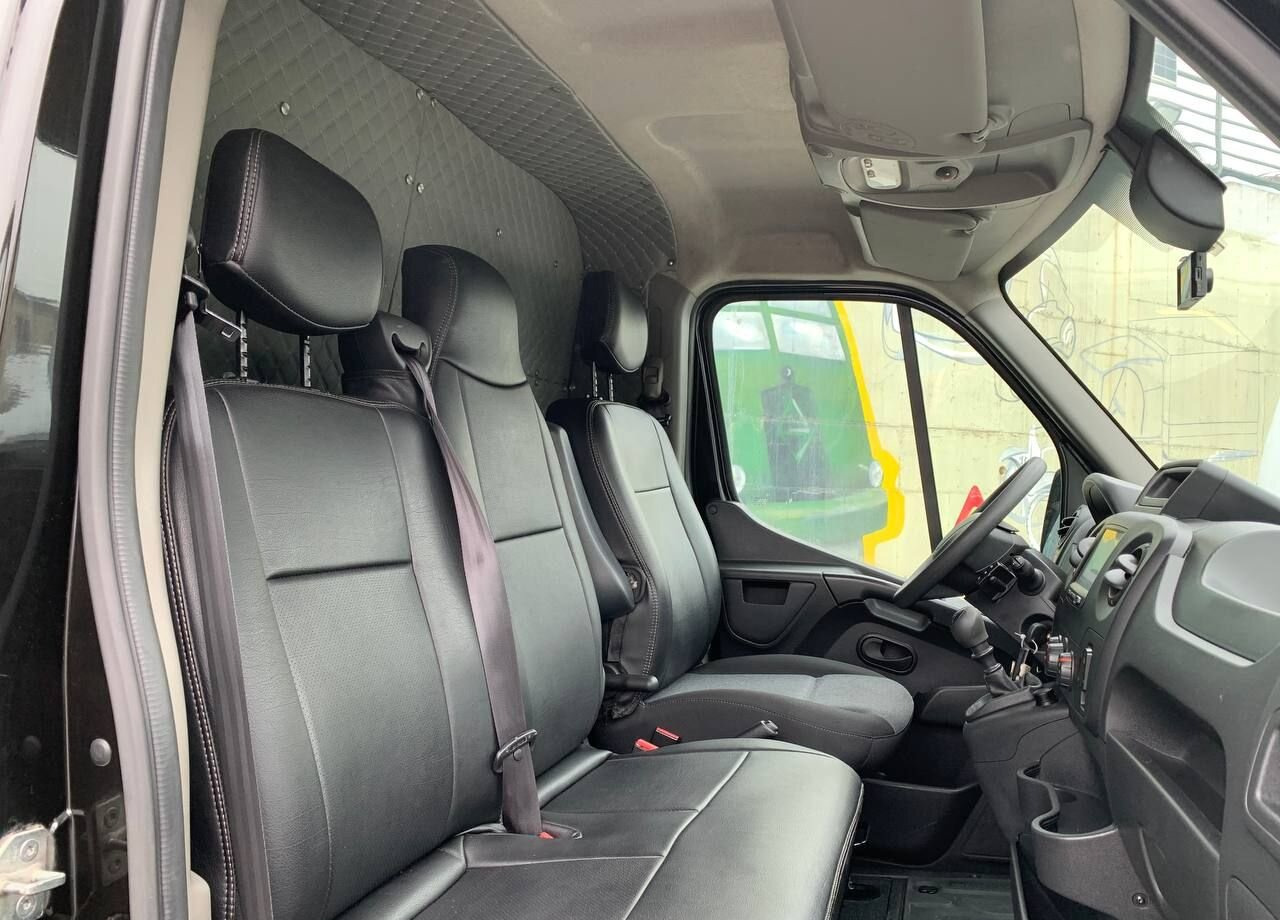 Фургон с закрытым кузовом Renault Master промтоварный, 2019: фото 24