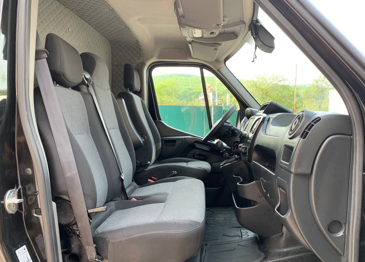 Фургон с закрытым кузовом Renault Master промтоварный, 2019: фото 24