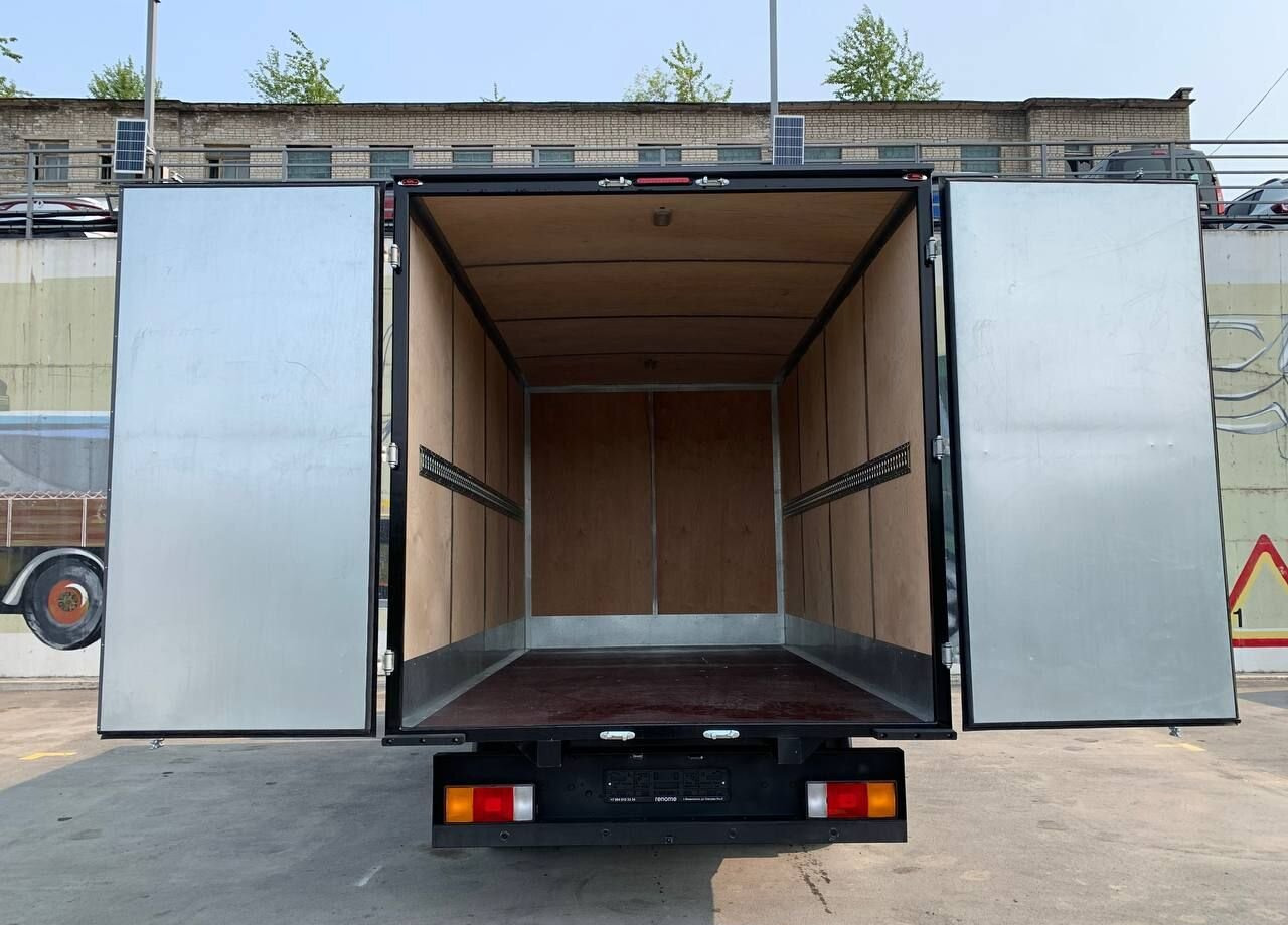 Фургон с закрытым кузовом Renault Master промтоварный, 2019: фото 9