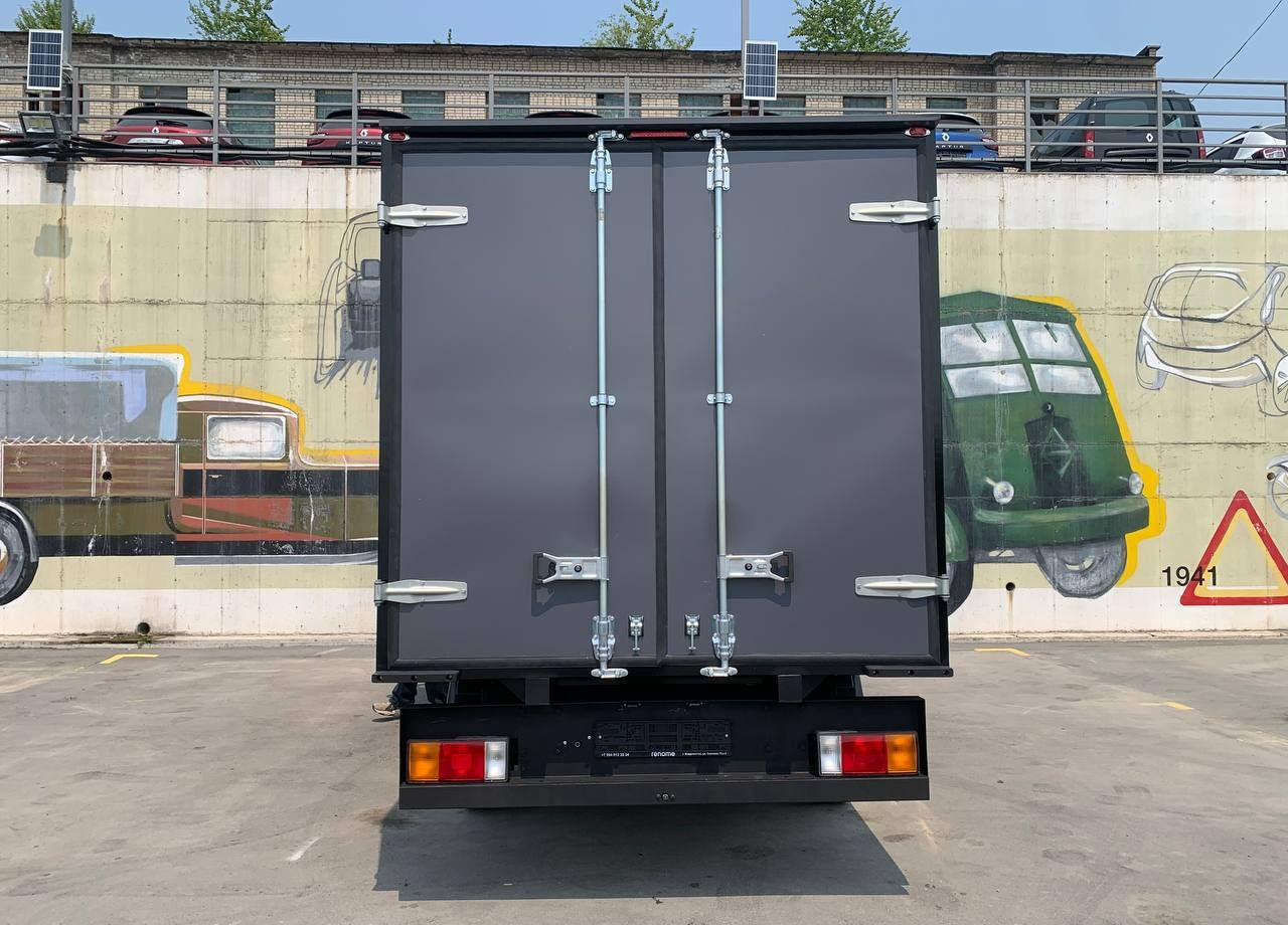Фургон с закрытым кузовом Renault Master промтоварный, 2019: фото 6
