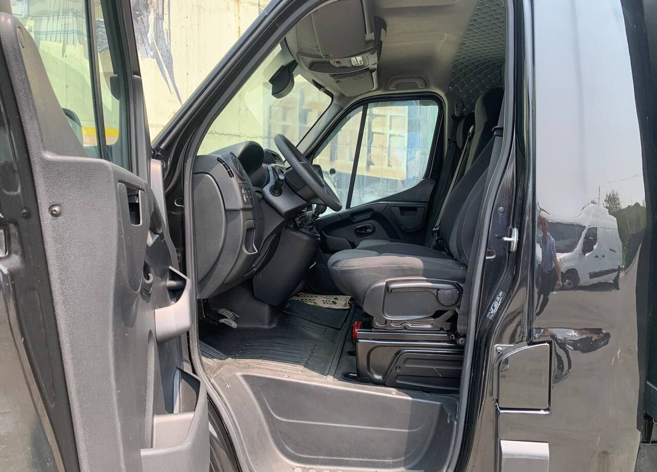 Фургон с закрытым кузовом Renault Master промтоварный, 2019: фото 14