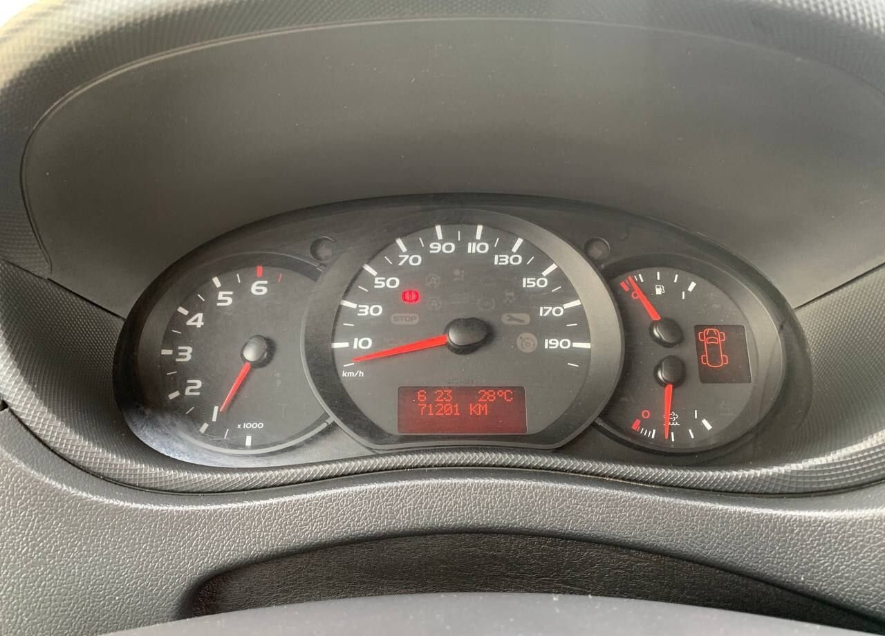 Фургон с закрытым кузовом Renault Master промтоварный, 2019: фото 17