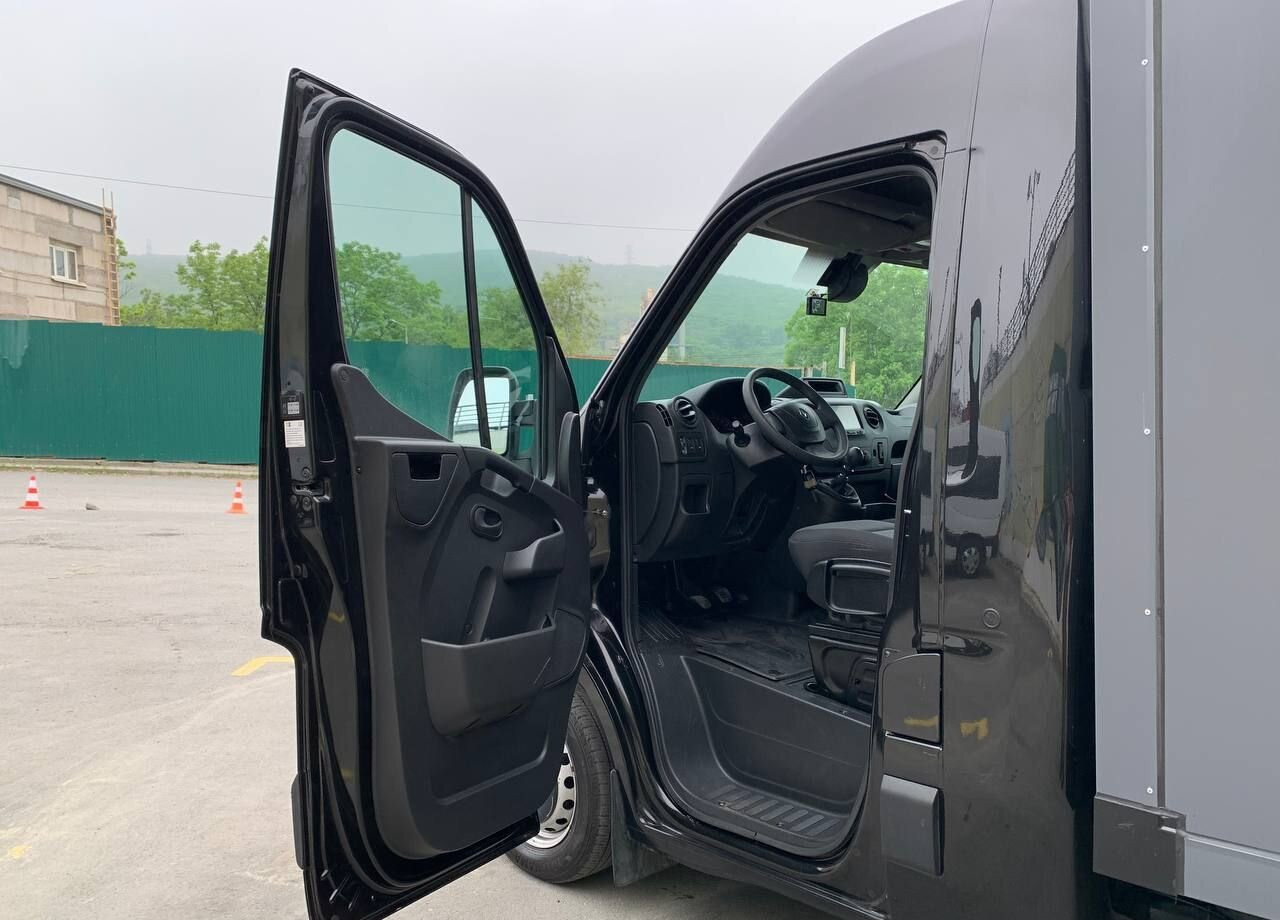 Фургон с закрытым кузовом Renault Master промтоварный, 2019: фото 13